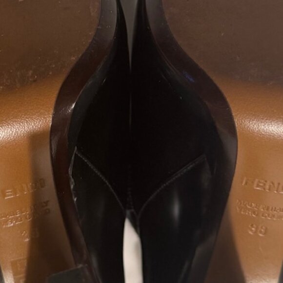 Fendi Victorian Calf Hair/ Patent Leather Ankle Booties -Size 38 w/ Box LIKE NEW - Picture 14 of 14